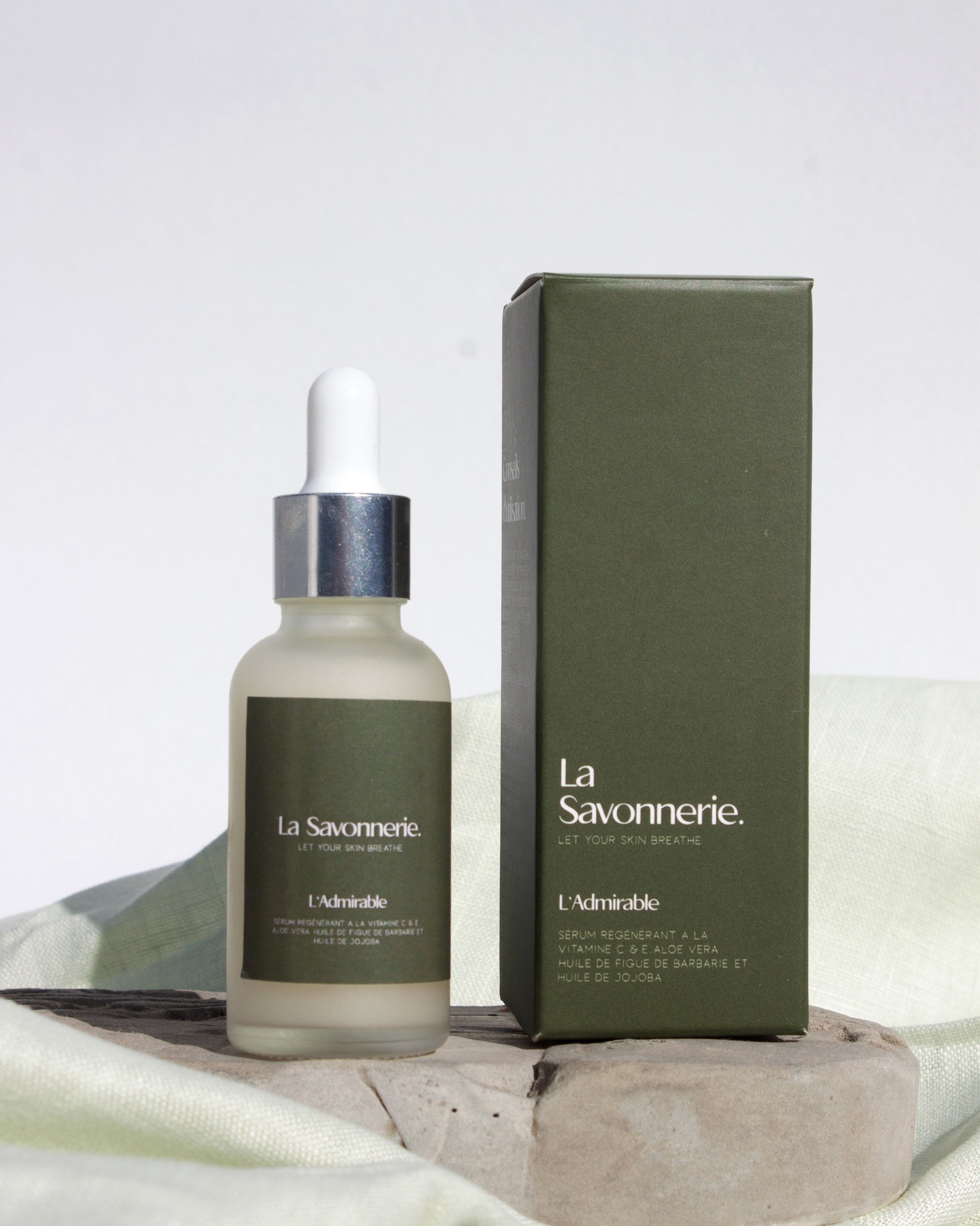 Découvrez la savonnerie maroc dans toute sa pureté. Notre savon naturel fabriqué à la main au Maroc, idéal pour tous les types de peau.